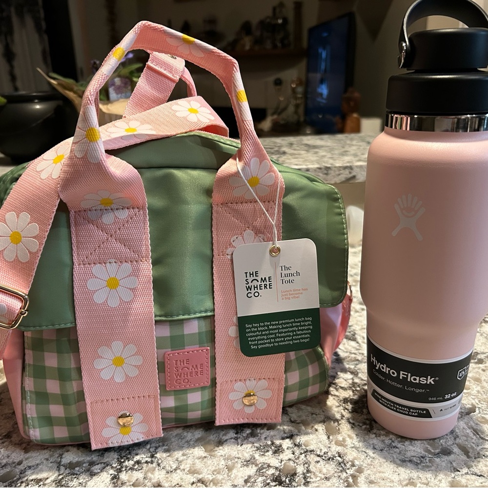 The Somewhere Co. Lunch Tote and Trillium Pink Hydro Flask
